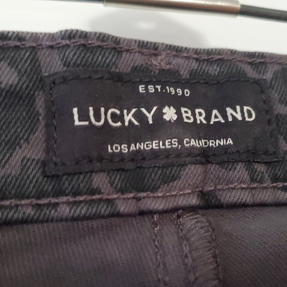 NWT (Size 31A) Lucky Brand Ava Skinny Jeans, Gray Leopard/Animal Print - Picture 2 of 4